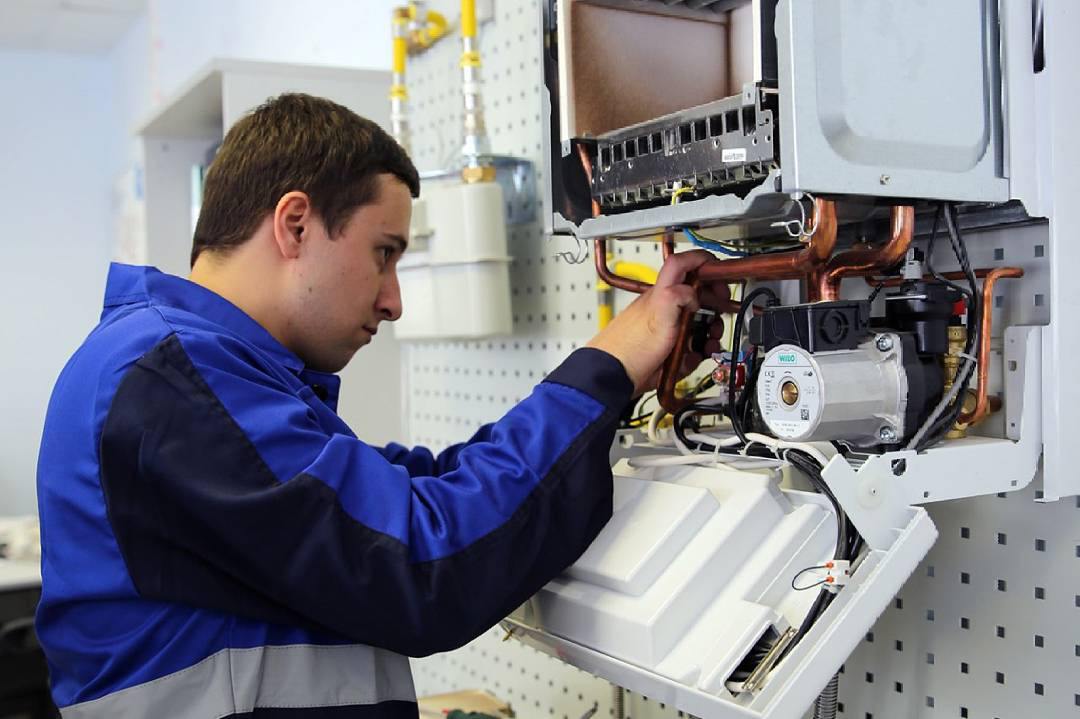 Обслуживание газовых котлов: технический осмотр и ремонтные работы